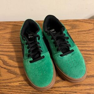 Brand New Boys Lakai Griffen Skateboard sneakers size 12